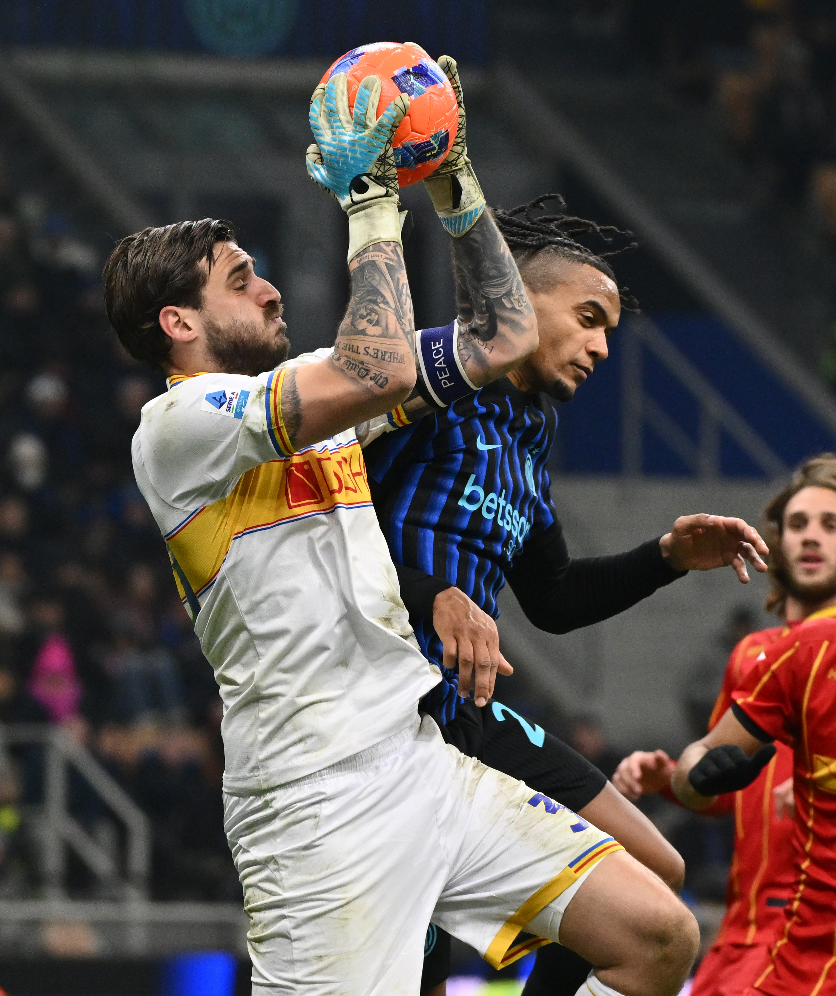 国际米兰意甲击败卡利亚里巴雷拉抽射得分(ac米兰卡利亚里比分)